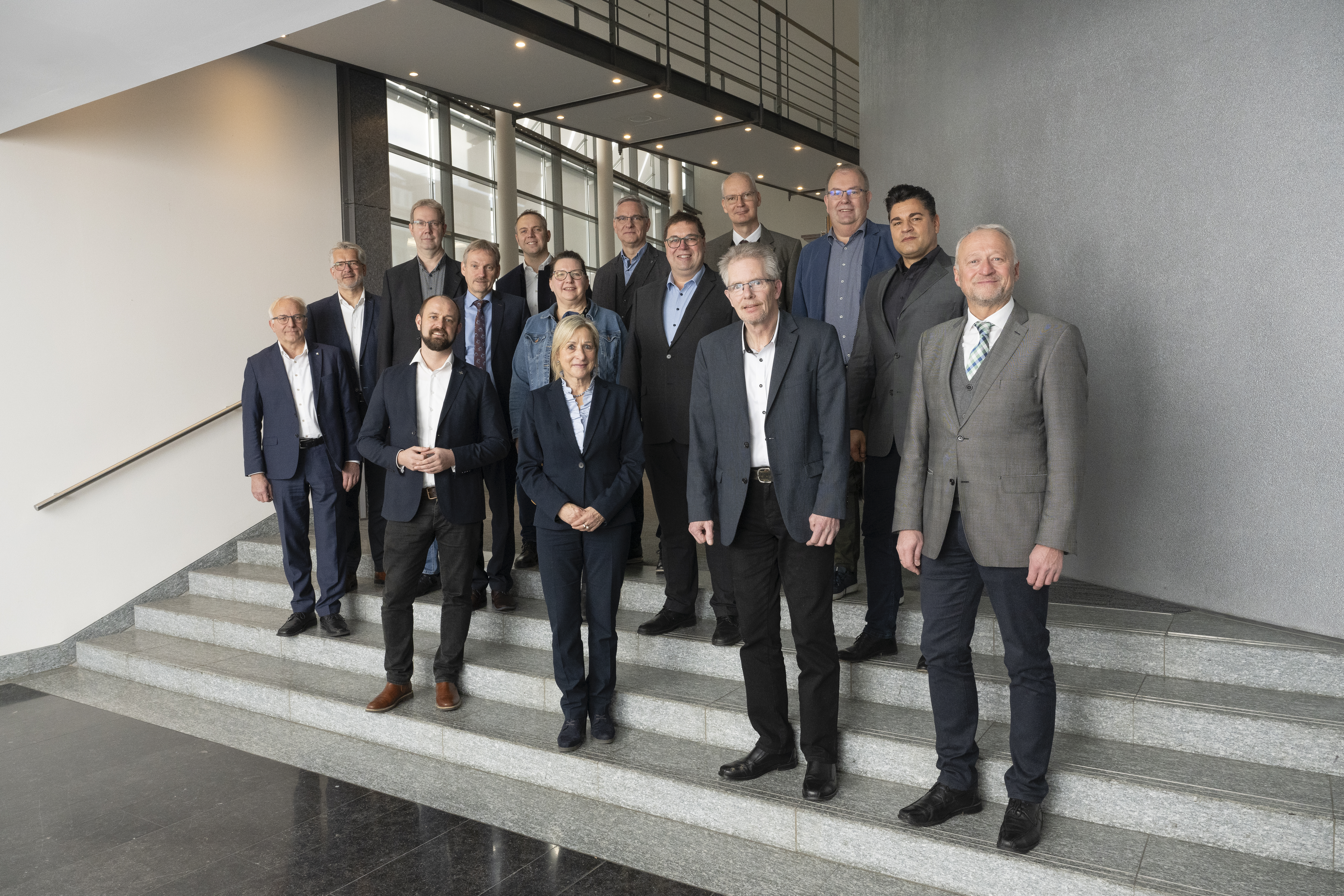Gruppenfoto mit den Mitgliedern der Vertreterversammlung